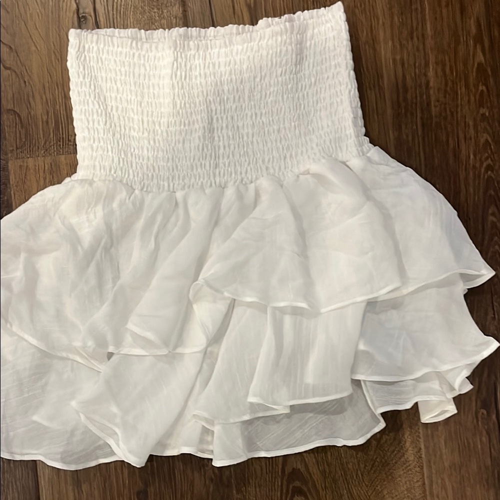 Elegant White Ruffled Skirt